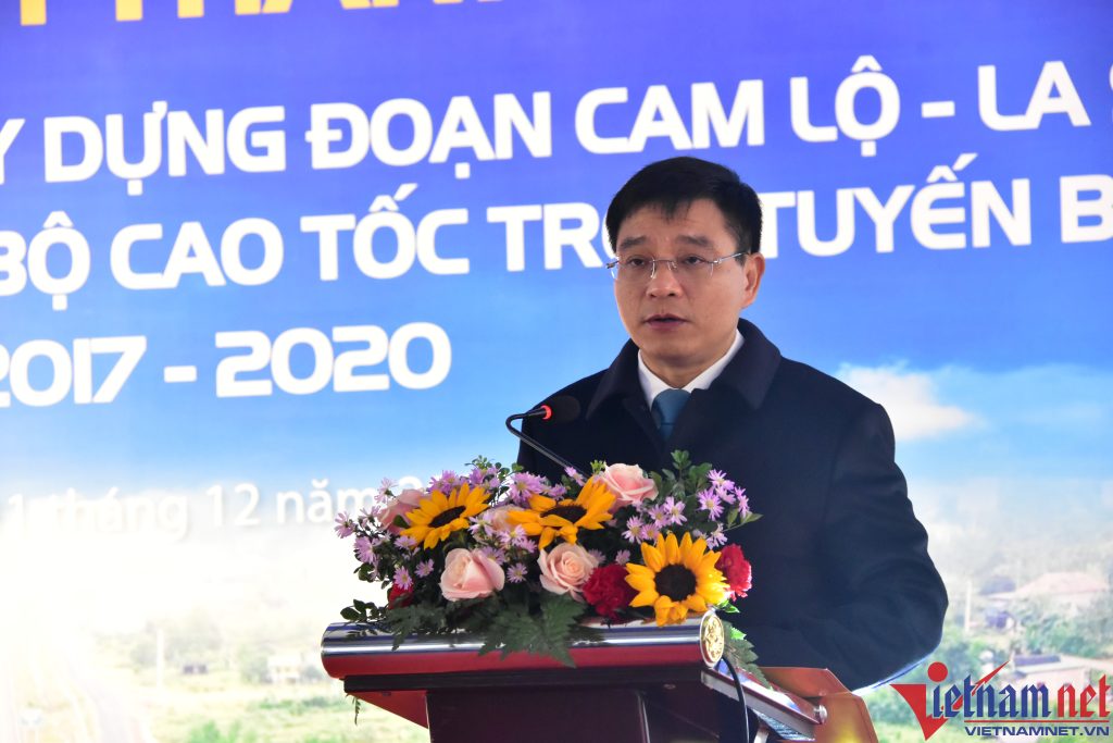 Bộ trưởng Bộ GTVT Nguyễn Văn Thắng phát biểu tại lễ thông xe
