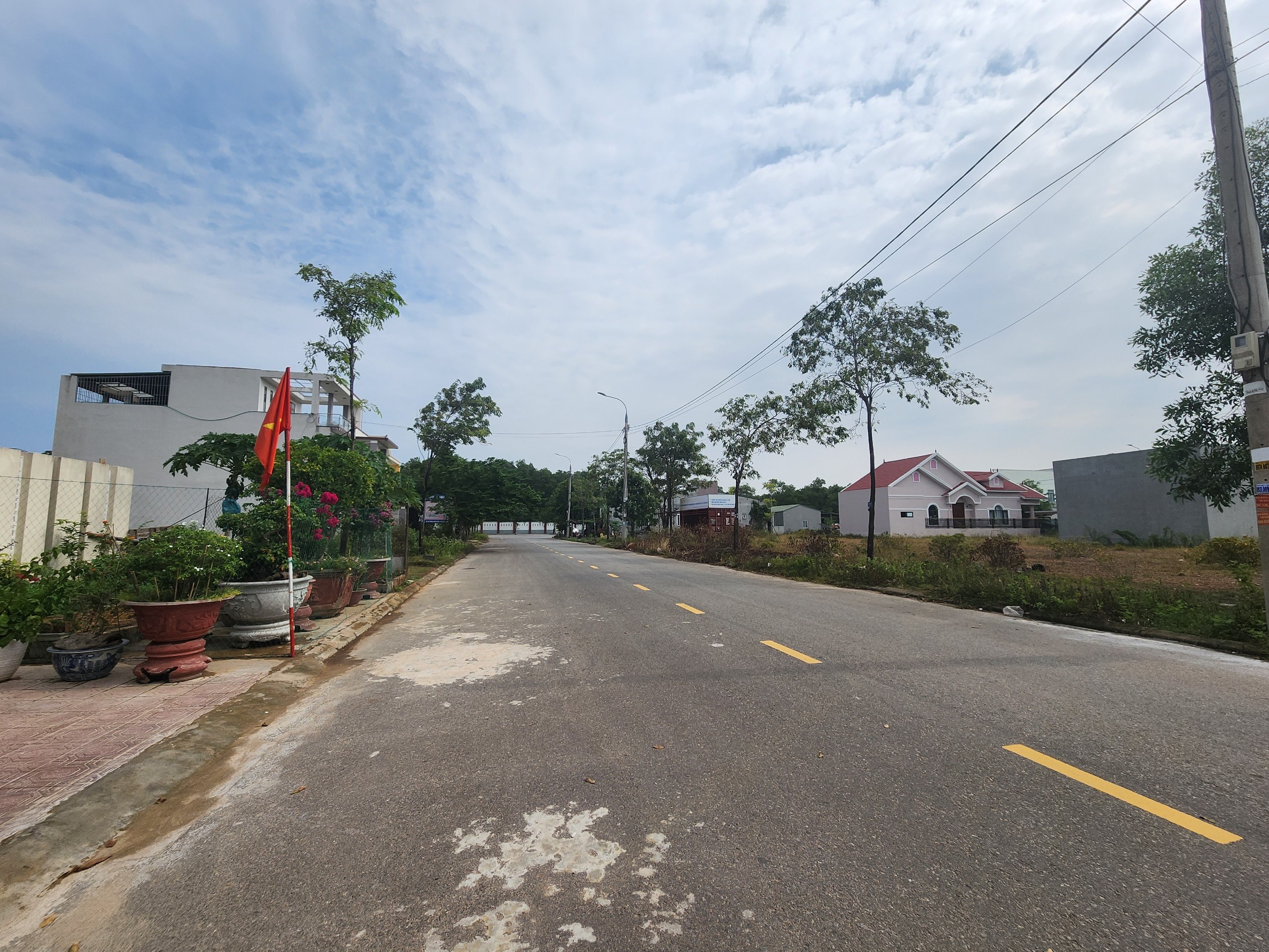 8m đường Thoại Ngọc Hầu – sát góc đường Nguyễn Hữu Thọ Nam Đông Hà