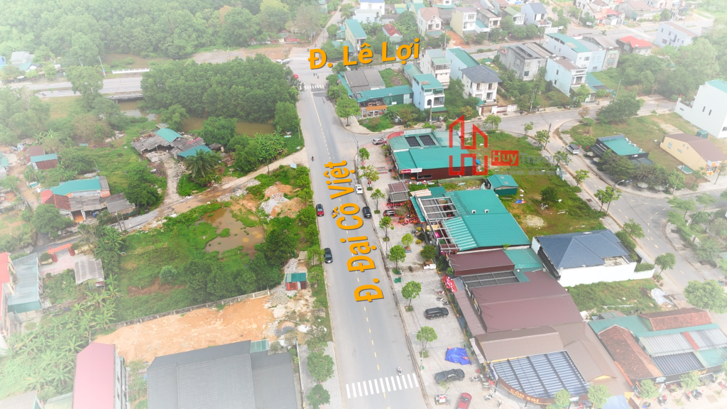 Trục đường kinh doanh chính tại Phường Nam Đông Hà, tập trung các quán ăn uống, nhà hàng nhiều nhất khu vực, cực kì sôi động